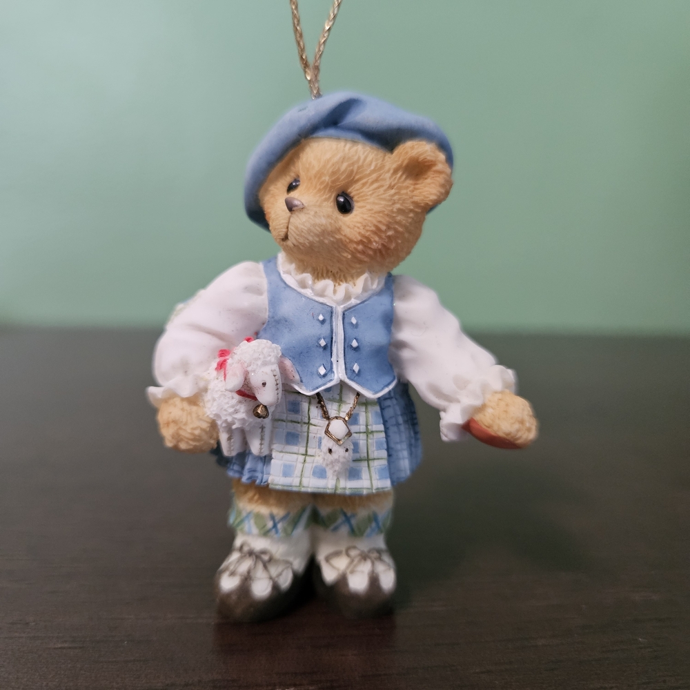 Cherished Teddies- Lorna Figurine Ornament- Our Love Is In The Highlands- 1998